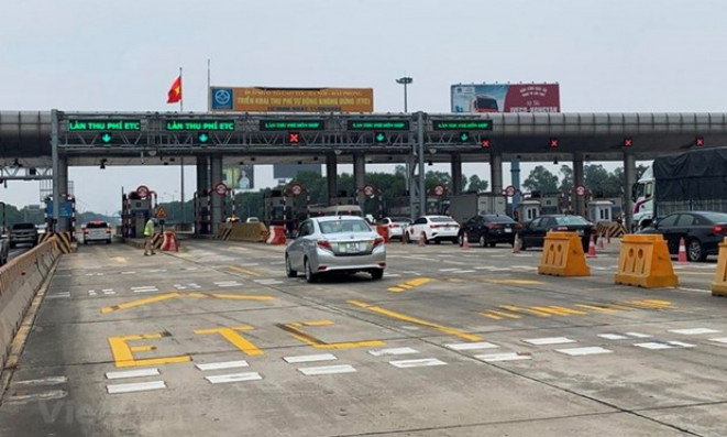 Sẽ dừng thu phí nếu không lắp xong hệ thống ETC trước tháng Sáu tới