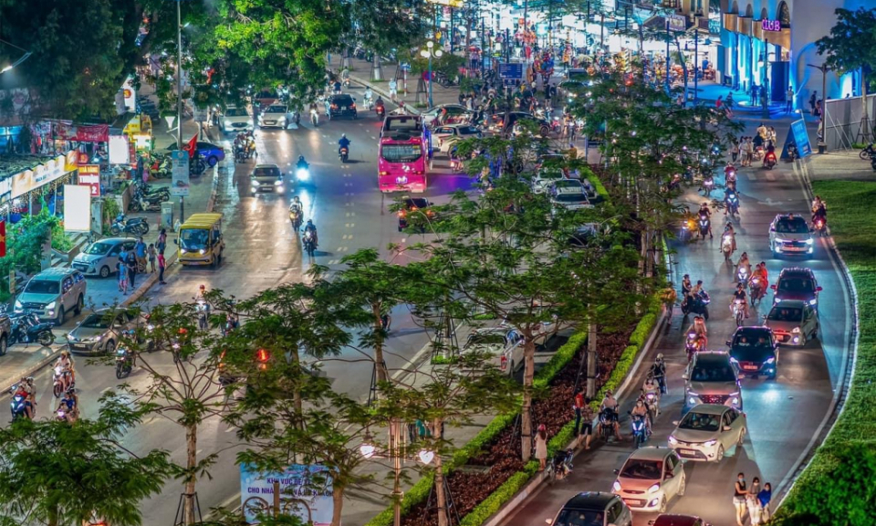Đảm bảo trật tự ATGT, trật tự đô thị và hoạt động tham quan, du lịch Vịnh Hạ Long dịp nghỉ lễ 30/4 và 1/5