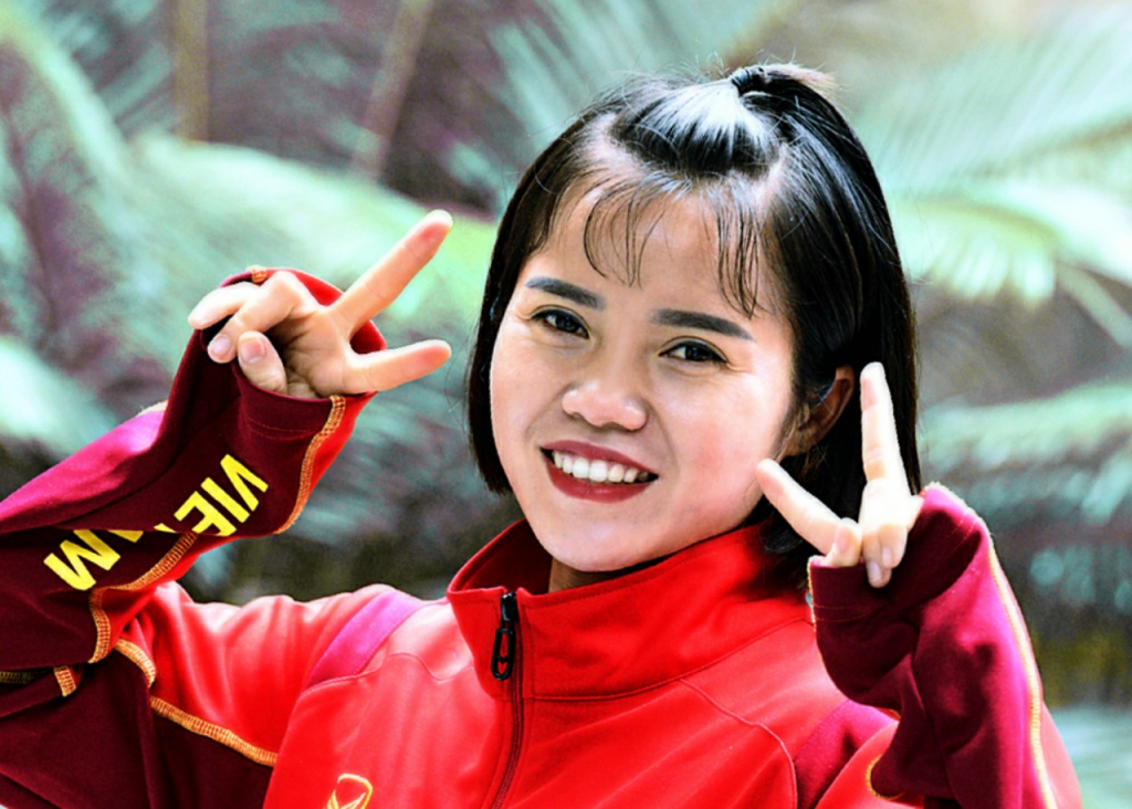 Tiền vệ Phạm Hoàng Quỳnh.