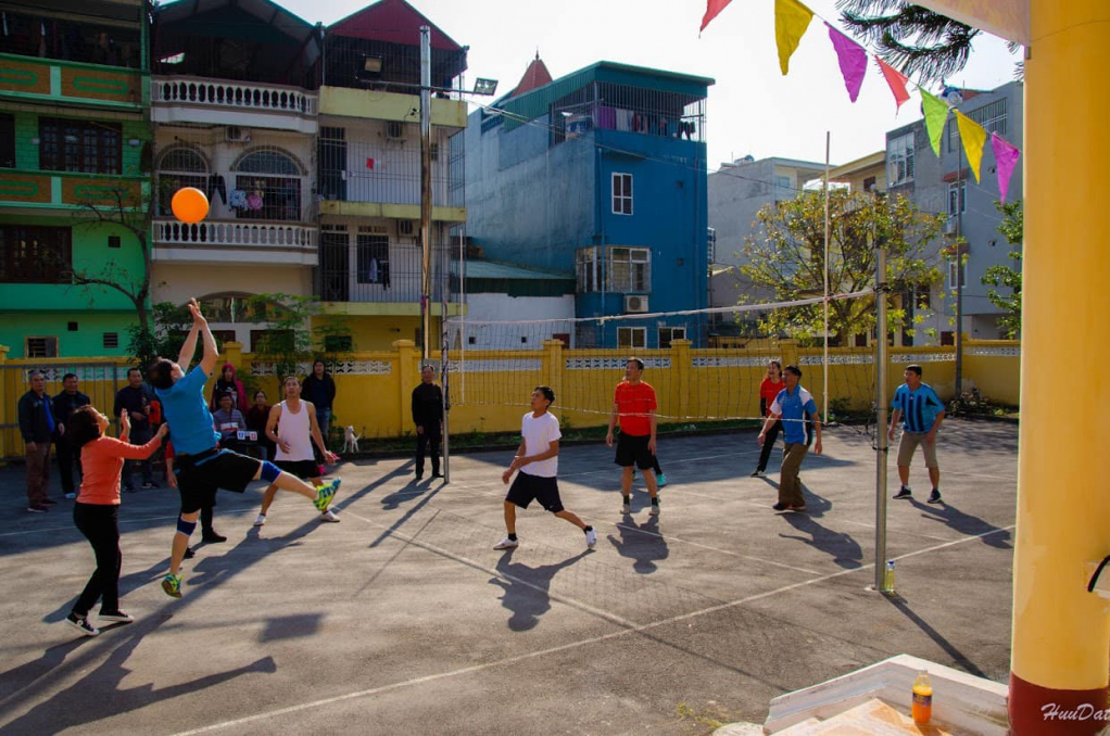 Các hoạt động văn hóa văn nghệ, thể dục thể thao trở thành phong trào sôi nổi tại Ka Long, góp phần xây dựng đời sống văn hóa.
