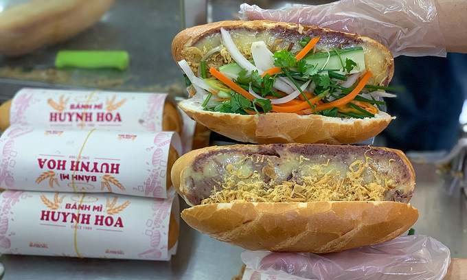 CNN names Vietnam's banh mi among best sandwiches