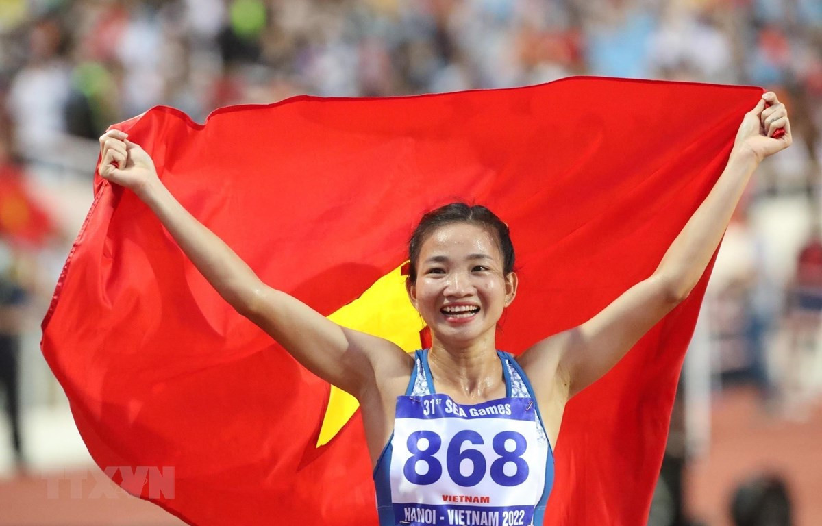 Nguyễn Thị Oanh giành 3 tấm huy chương Vàng SEA Games 31. (Ảnh: Quang Hà/TTXVN)