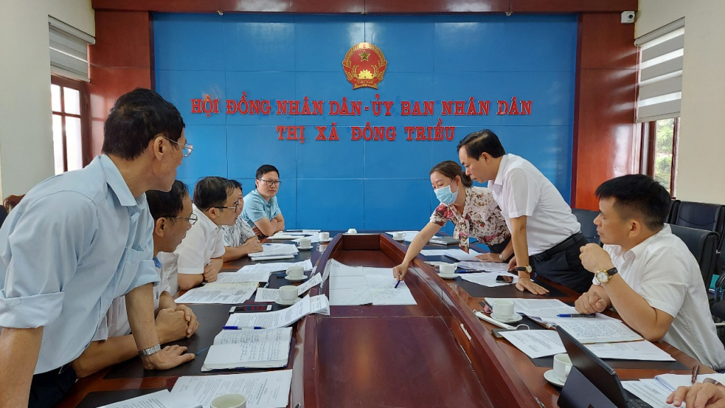 UBND TX Đông Triều làm việc với Tổ công tác của Chủ tịch UBND tỉnh (thành lập theo Quyết định 1217/QĐ-UBND ngày 22/3/2019) về tình hình kiến nghị, KNTC của công dân, khó khăn, vướng mắc liên quan GPMB dự án.