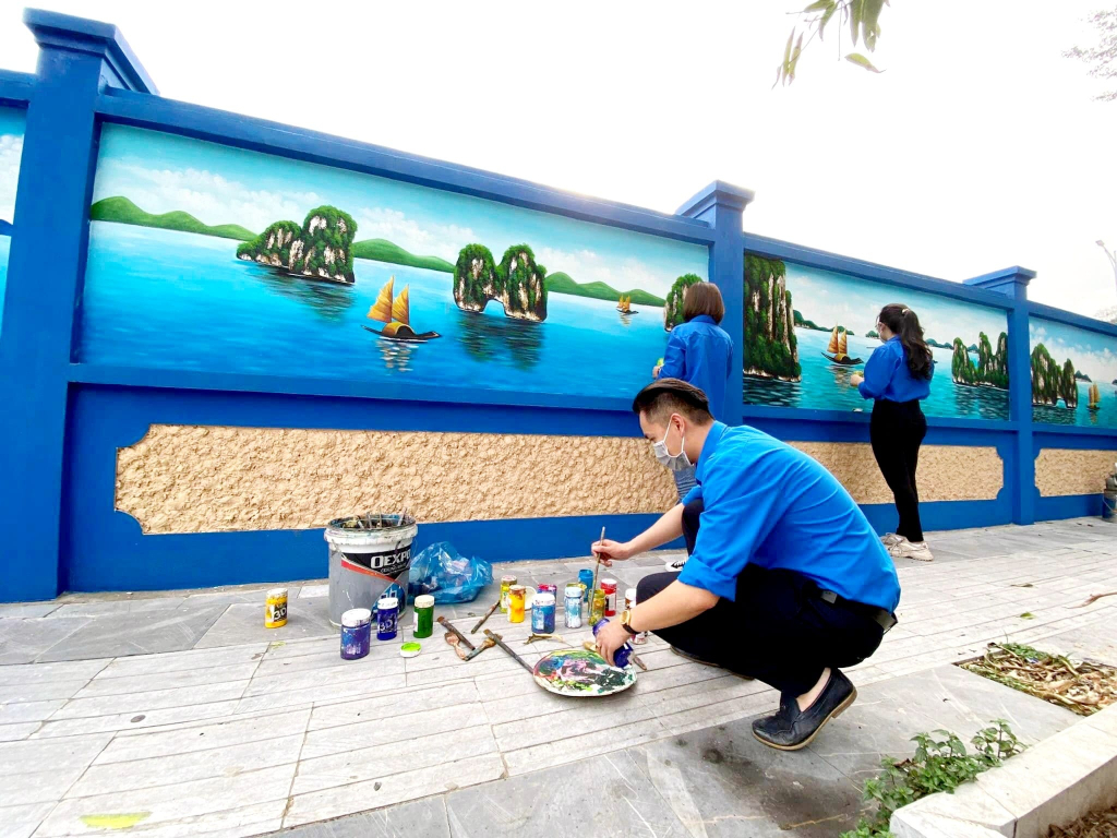 Đoàn Thanh niên phường Hồng Hà, TP Hạ Long, với công trình 300m tranh tường chào mừng Đại hội đại biểu Đoàn thanh niên phường, nhiệm kỳ 2022-2027.