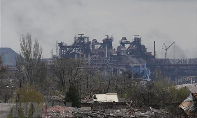 Ukraine bắt đầu sơ tán nhóm dân thường đầu tiên khỏi nhà máy Azovstal