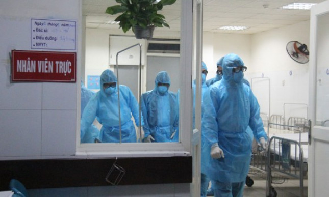 Sáng 3/5: Còn hơn 1,3 triệu F0 đang giám sát, điều trị; Nghiên cứu COVID-19 là bệnh truyền nhiễm nhóm B