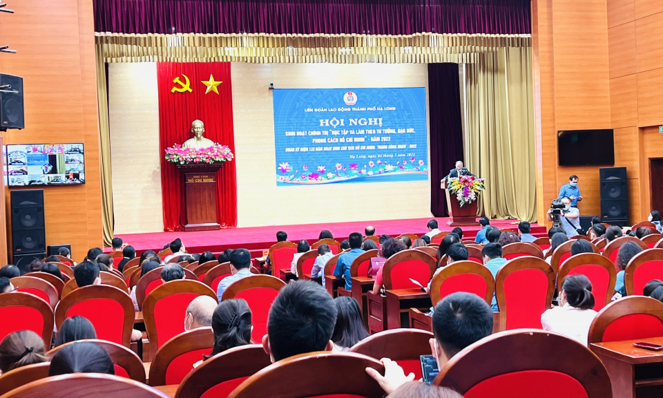 Sinh hoạt "Học tập và làm theo tư tưởng, đạo đức, phong cách Hồ Chí Minh”  