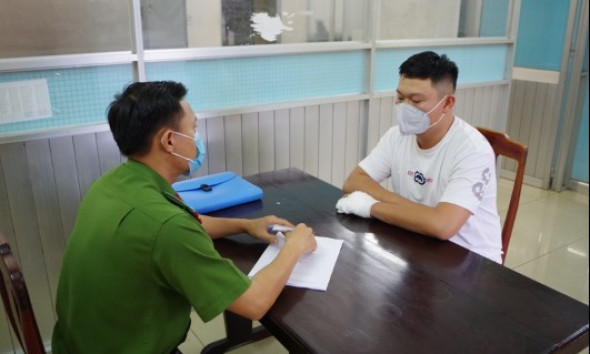 Đối tượng cộm cán Tín "heo" trong vụ đánh gục 3 người đi ôtô đang bị điều tra vụ án khác