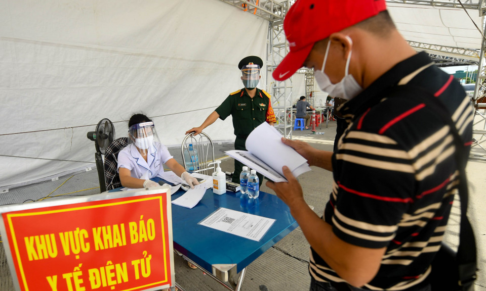 Việt Nam chính thức dừng khai báo y tế nội địa