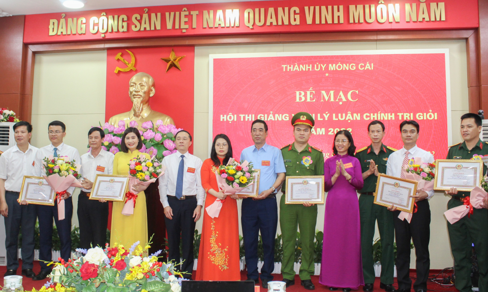 Hội thi giảng viên lý luận chính trị giỏi TP Móng Cái năm 2022