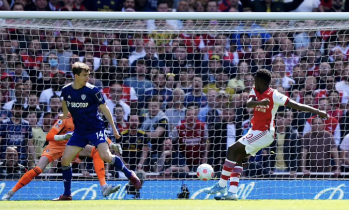 Arsenal tiến sát vé dự Champions League