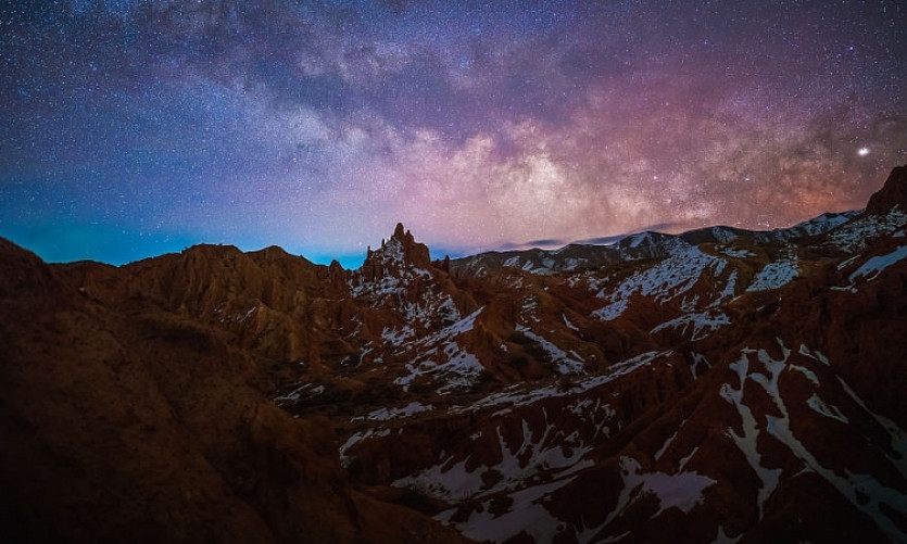 Chiêm ngưỡng vẻ đẹp hùng vĩ tại những hẻm núi “bí ẩn” ở Kyrgyzstan!