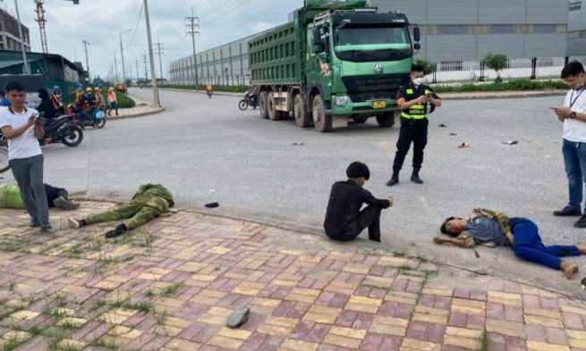 Bắc Giang: Va chạm xe Howo trong KCN, 1 người chết, 2 người bị thương