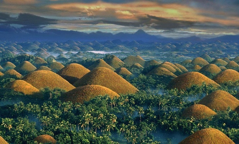 Khu đồi Chocolate như trong phim viễn tưởng ở Philippines