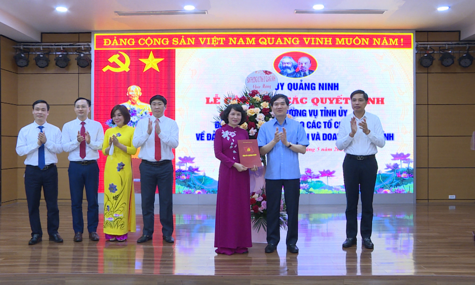 Đảng ủy Khối các cơ quan và doanh nghiệp tỉnh công bố các quyết định của BTV Tỉnh ủy