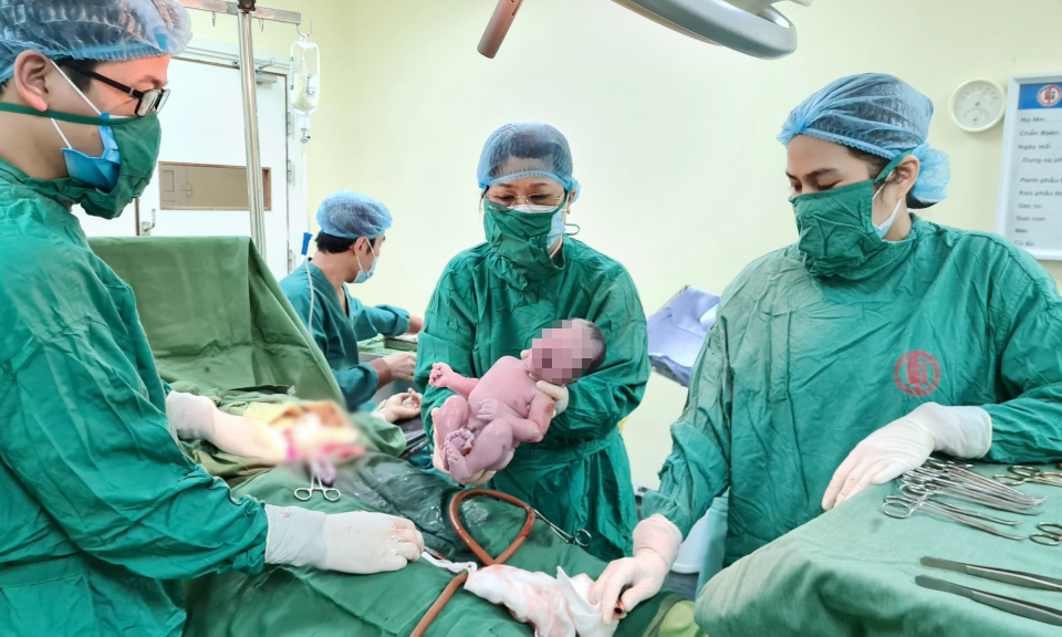 Bệnh viện Việt Nam - Thụy Điển Uông Bí: Nỗ lực chăm sóc sức khỏe cho nhân dân