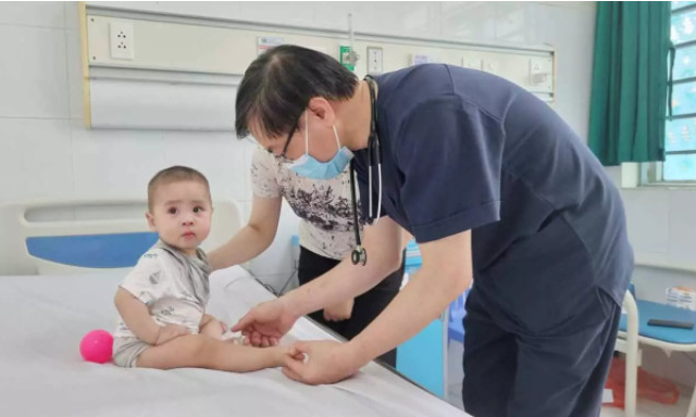 Những dấu hiệu bệnh tay chân miệng ở trẻ, phụ huynh chớ bỏ qua