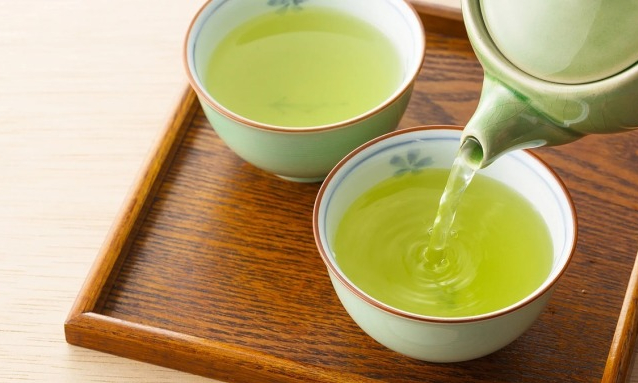 5 đồ uống buổi sáng góp phần giảm mỡ bụng