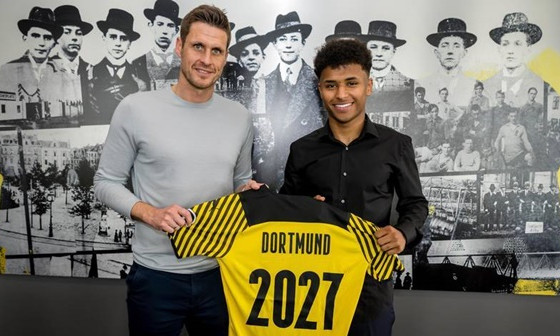 Dortmund công bố tân binh thay Haaland