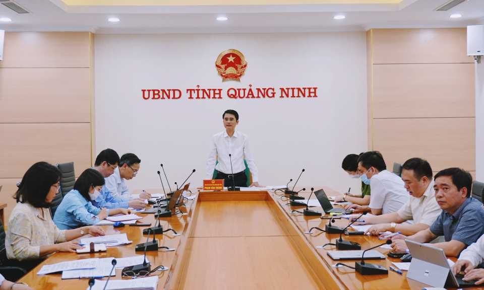 UBND tỉnh nghe báo cáo công tác chuẩn bị thực hiện số hóa hồ sơ và TTHC