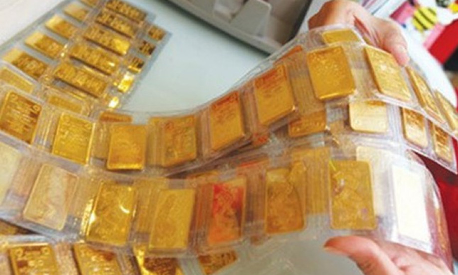 Vàng lại vượt mốc 70 triệu đồng/lượng