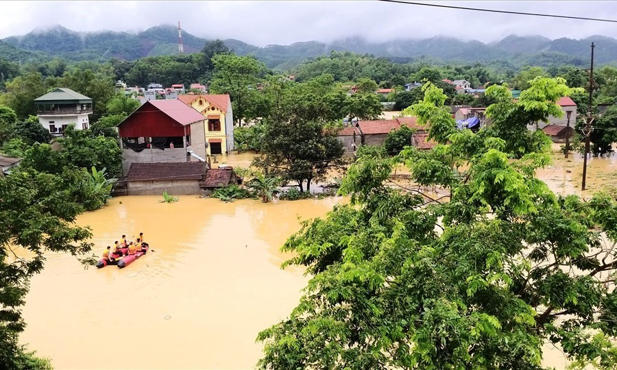 Mưa lớn nhiều nơi khiến 5 người thiệt mạng, 1 người mất tích