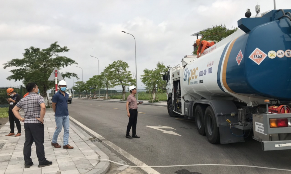 Kiểm soát ô nhiễm môi trường biển