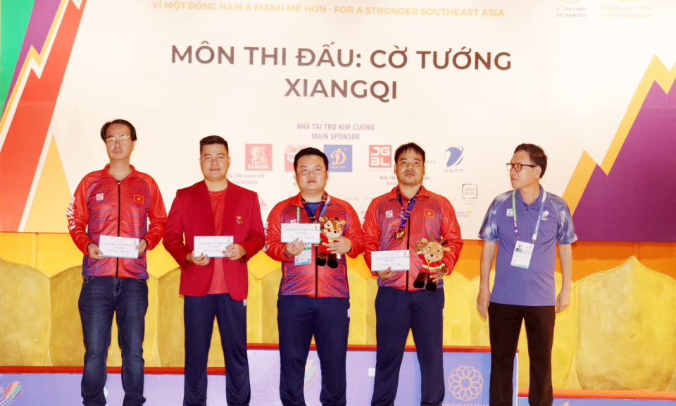 Việt Nam giành HCV cờ chớp đồng đội môn cờ Tướng