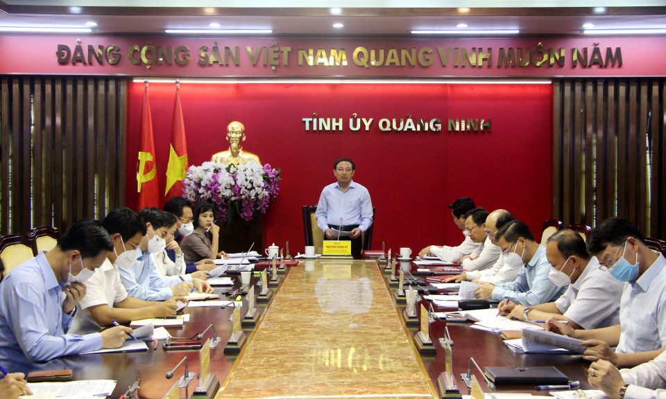 Giao ban Thường trực Tỉnh ủy