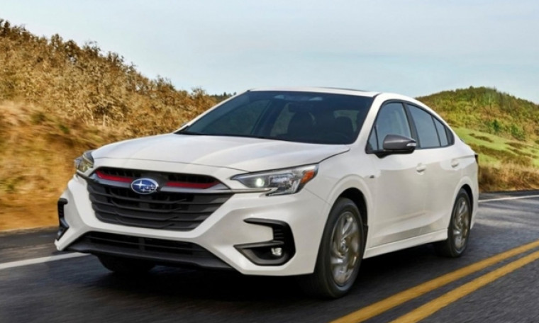 Lộ diện kình địch Toyota Camry 2023: Trang bị ‘hất cẳng’ Honda Accord, công nghệ vượt bậc
