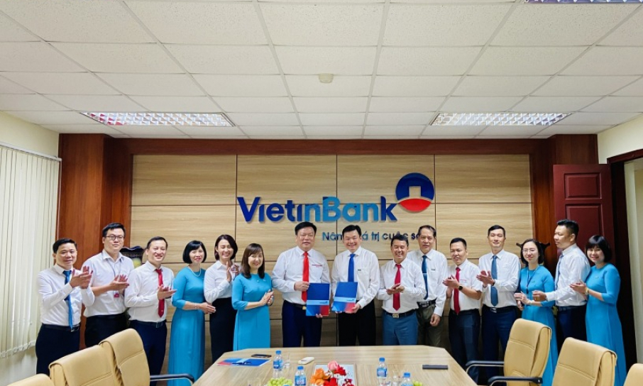 Viettel Quảng Ninh ký kết hợp tác với VietinBank Quảng Ninh trong chuyển đổi số toàn diện