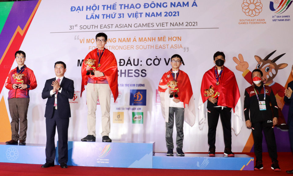 Bứt phá ấn tượng, các kỳ thủ Việt Nam giành 2 HCV cờ chớp cá nhân