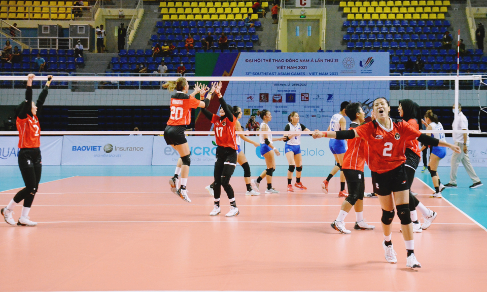 Đội tuyển bóng chuyền nữ Indonesia giành HCĐ SEA Games 31