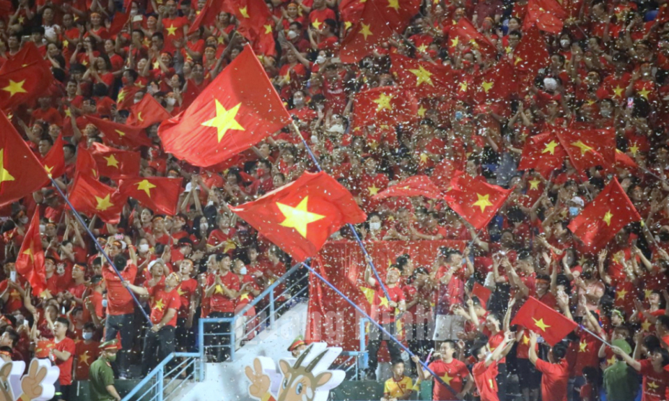 SVĐ Cẩm Phả vỡ òa trong niềm vui chiến thắng của ĐT nữ Việt Nam