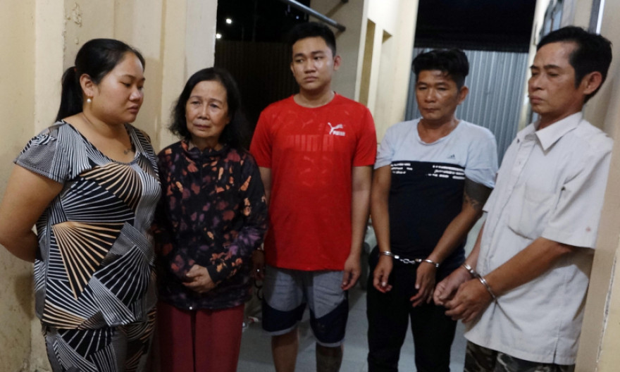 Dàn cảnh để cướp giật tài sản tại hội chợ