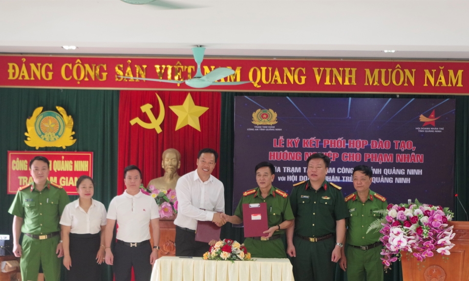 Ký kết phối hợp tạo việc làm cho quân nhân xuất ngũ