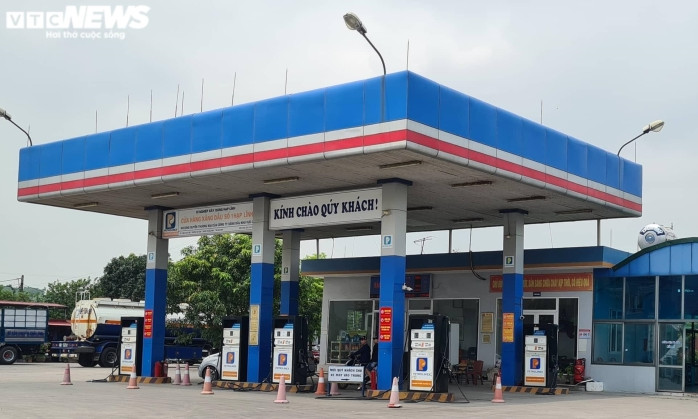 Xăng dầu ngày càng đắt đỏ: Có nên để thị trường quyết định giá?