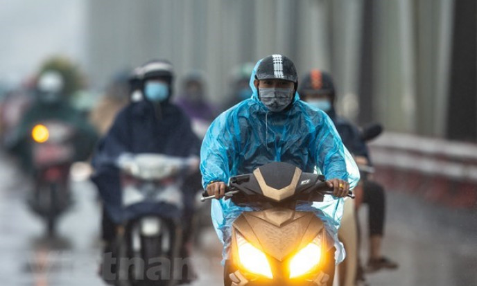 Nhiều vùng trên cả nước có mưa to cục bộ, nguy cơ lũ quét và sạt lở