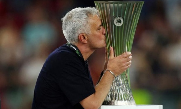Từ Man Utd đến Roma, thời gian chứng minh Mourinho đã đúng