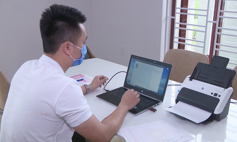 Người dân bắt nhịp cùng hành trình chuyển đổi số
