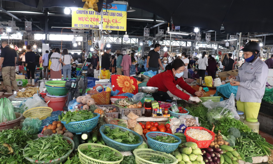 Ổn định thị trường giá cả
