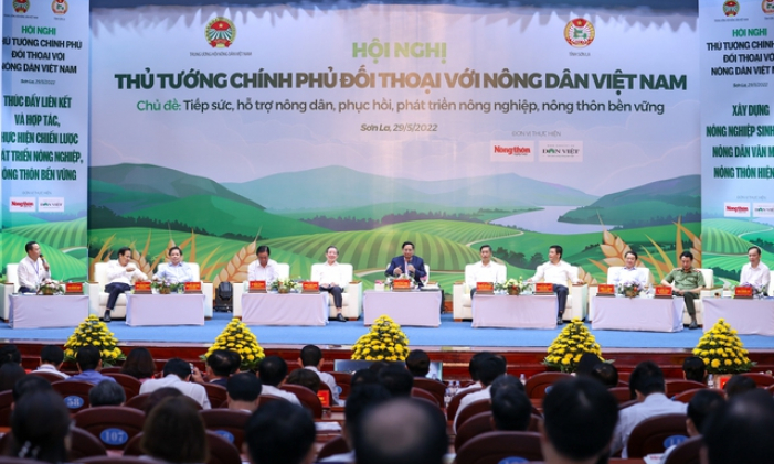 Thủ tướng Chính phủ Phạm Minh Chính đối thoại với nông dân Việt Nam