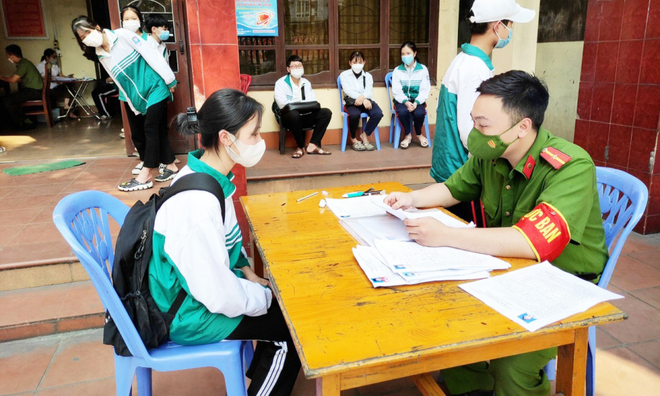 Uông Bí: Đẩy nhanh việc cấp mã định danh điện tử cho công dân