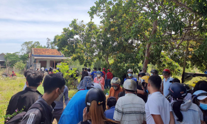 Nghi can sát hại ba người trong gia đình bị bắt