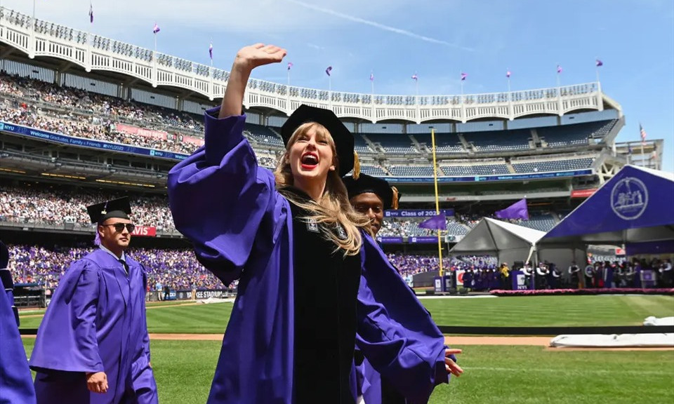 Taylor Swift: “Tri thức giúp tôi có những định hướng tốt hơn trong nghề”