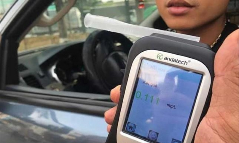 Hàng trăm thiết bị đo nồng độ cồn của CSGT nguy cơ... lệch chuẩn
