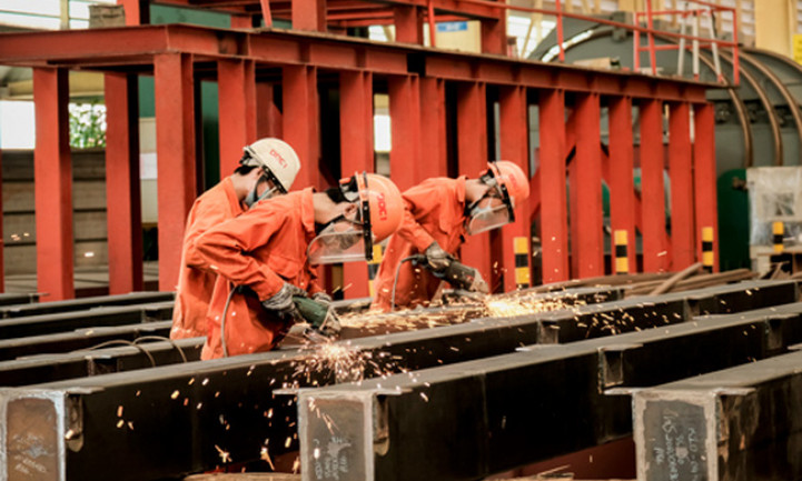 Country sees 98,600 newly-established and re-operated enterprises