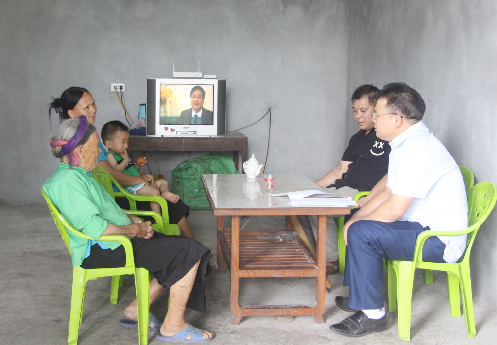 Ảnh với chú thích