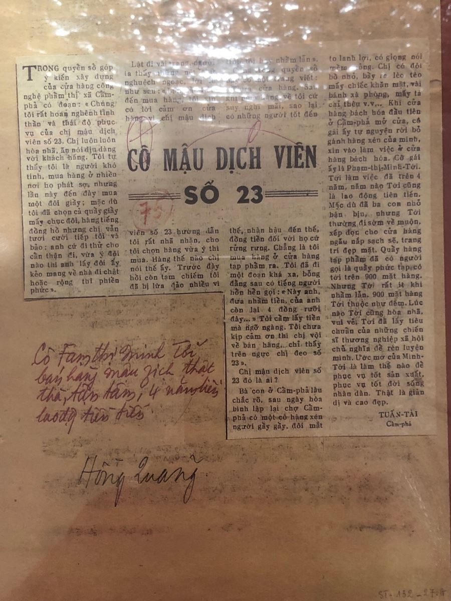 Bút tích của Chủ tịch Hồ Chí Minh trên báo Hồng Quảngvề tấm gương chị Phạm Thị Minh Tới, mậu dịch viên,cửa hàng công nghệ phẩm thị xã Cẩm Phả (nay là thành phố Cẩm Phả).