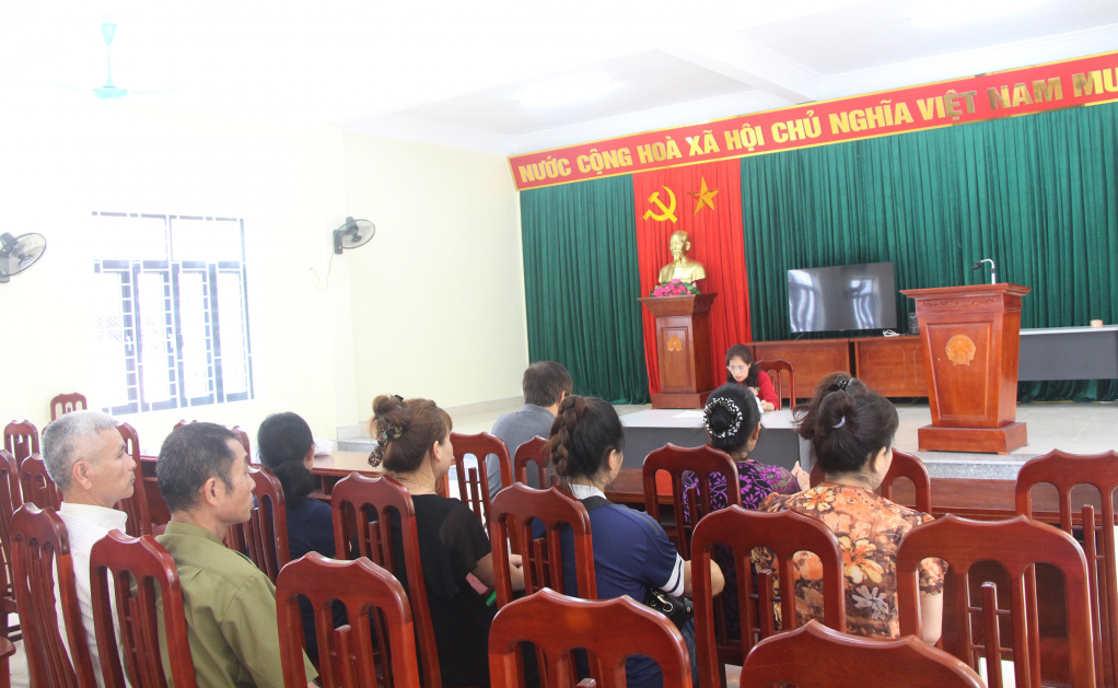 Khu Bình Quyền, thị trấn Bình Liêu (huyện Bình Liêu) sau sáp nhập tổ chức họp dân chuẩn bị bầu trưởng khu, tháng 5/2022.